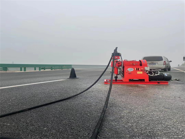 资源马路路基路面开裂下沉注浆加固灌浆